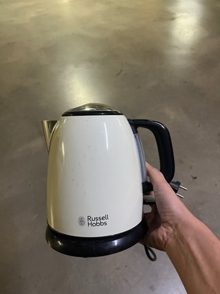 Hervidor de agua Russell Hobbs