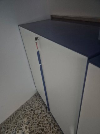 Armario de Oficina Blanco y Azul
