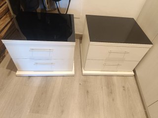 Set de 2 Mesitas de Noche Blanco y Negro
