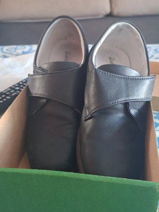 Zapatos de Comunión azul marino con belcro