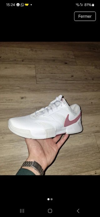 Zapatillas Nike Blancas y Rosas