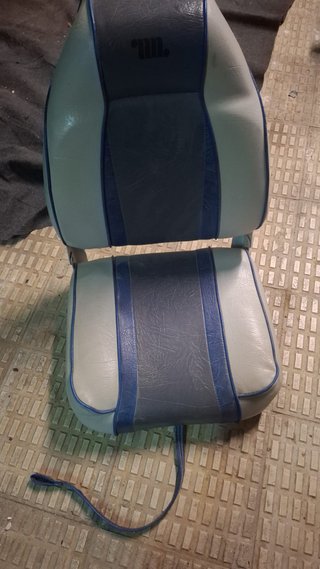 Asiento plegable de barco