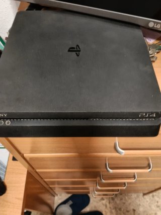 PS4 Slim (PlayStation 4) 1TB Negra