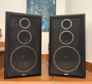 Altavoces Jamo Studio 110