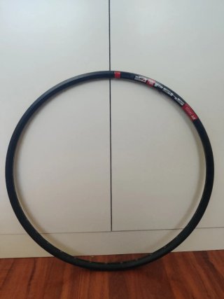 Llanta DT Swiss 700x28