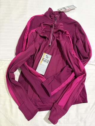 Conjunto Chaqueta y Camiseta Active
