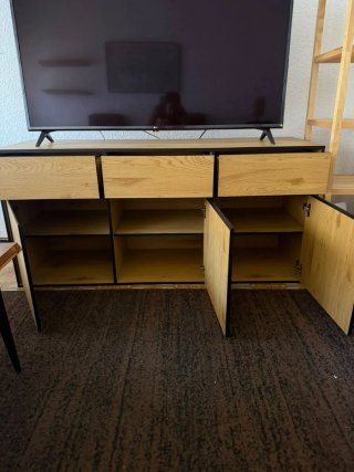 Aparador para TV de madera