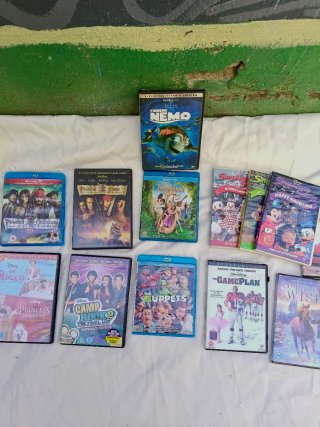 British DVDs Disney Pixar Kids (VO)