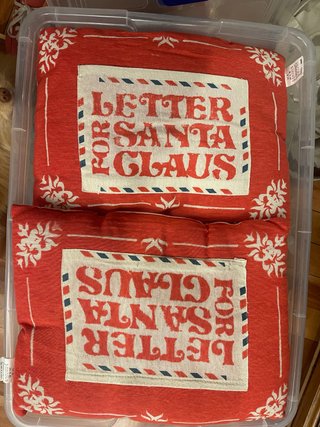 Lote 2 Cojines Navideños Santa Claus