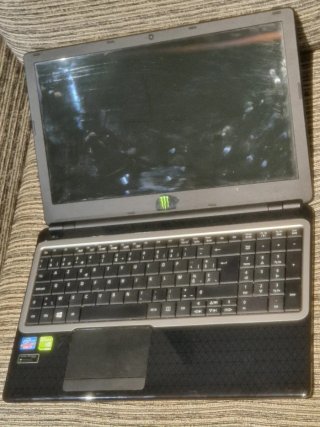 Portátil Acer i5 8G RAM