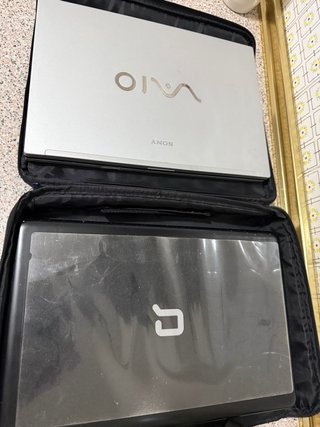 2 Portátiles: Sony Vaio y Compaq