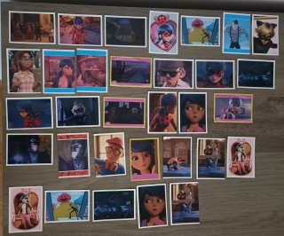 32 Cromos Ladybug La Película
