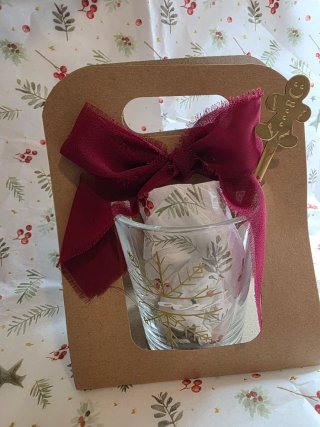 Taza de cristal con diseño navideño