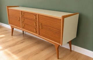 APARADOR MID CENTURY.