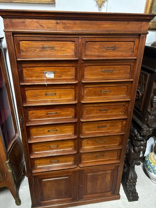 Archivador Antiguo de Madera