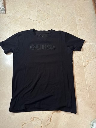 Camiseta Guess Negra