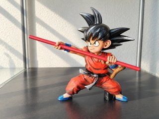 Figura de Son Goku con Bastón Mágico
