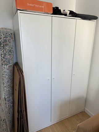 Armario IKEA KLEPPSTAD 3 puertas blanco