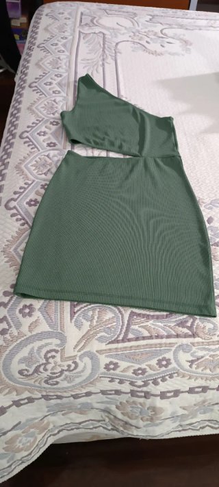 Vestido de verano asimétrico verde