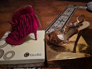 2 Pares de Zapatos de Tacón