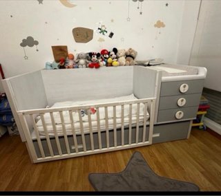 Cuna con cambiador convertible a cama 90,