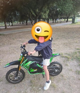 Moto niño eléctrica