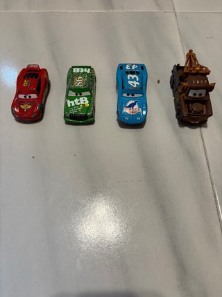 Lote de 4 coches Cars