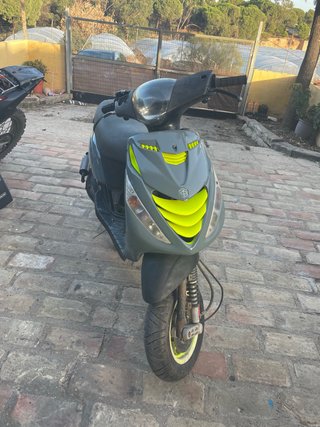 Piaggio Zip SP
