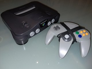 Consola Nintendo 64 PAL con mando y cables