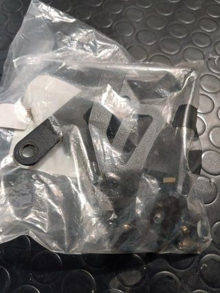 Kit de montaje para cúpula GIVI