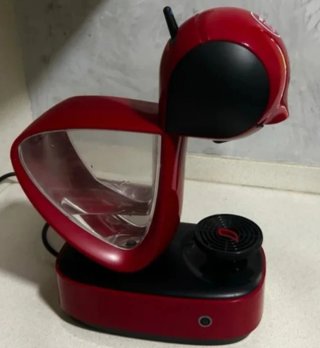 Cafetera Dolce Gusto Roja