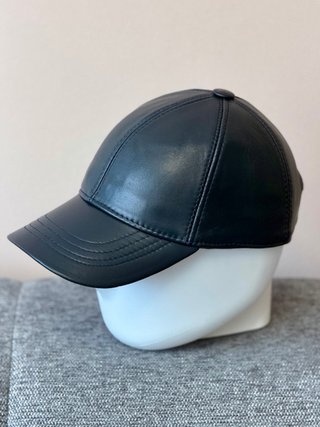 Gorra de Piel Azul