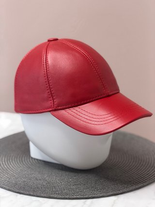 Gorra de Cuero Roja