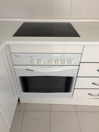 Horno y Placa Vitrocerámica Balay