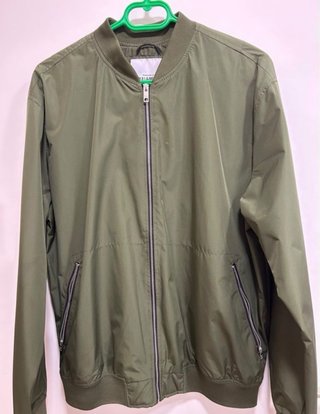 Chaqueta Verde Pull&Bear Talla L