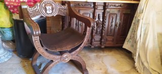 Sillón Antiguo Tipo Trono de Madera
