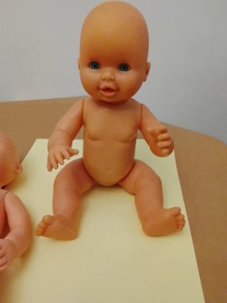 Muñeco Famosa