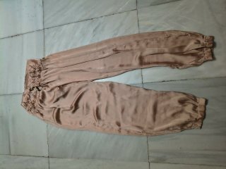 Pantalón Beige Estilo Casual