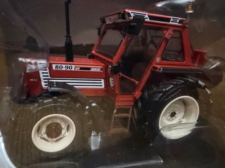 Tractor Fiat 80-90 DT 4WD  Escala 1:32 ROS