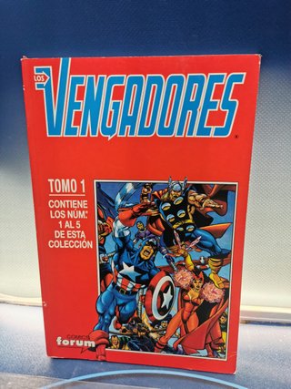 Los Vengadores. Tomo 1. Marvel. Comics Forum. Editorial Planeta.