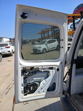PORTON TRASERO IZQUIERDO Volkswagen Caddy Profesional (SA)(03.2015->2020)