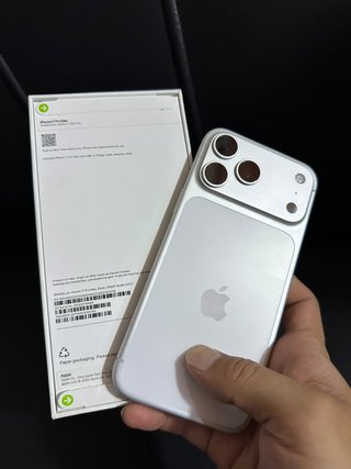 iPhone 17 Pro Max 256GB Silver