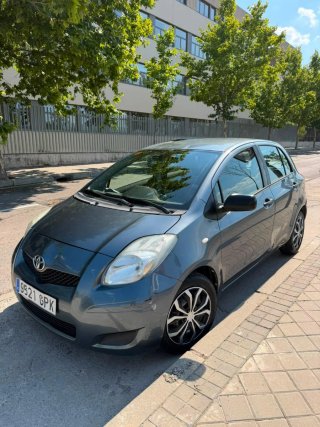 Toyota Yaris 2010
