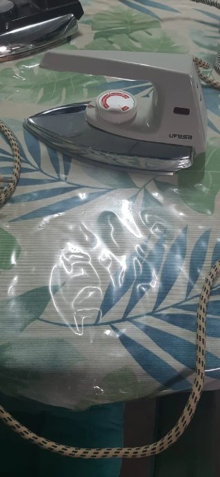 Plancha de ropa Ufesa y Jata