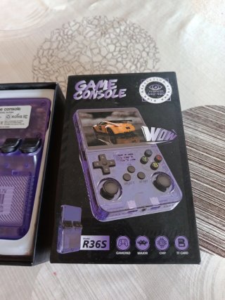 Consola Portátil R36S