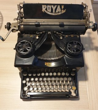 Máquina de escribir Royal antigua
