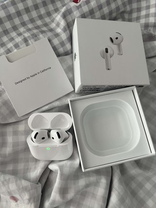 Apple AirPods 4 con Cancelación de Ruido (ANC)