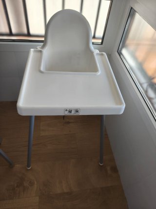 Trona Antilop de Ikea con cojín soporte