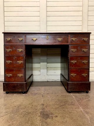 Escritorio Antiguo de Madera. Inglés