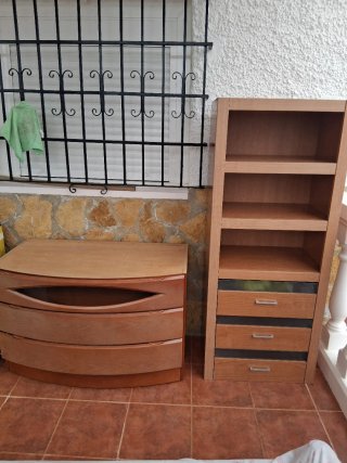 Mueble TV y Estantería de Madera